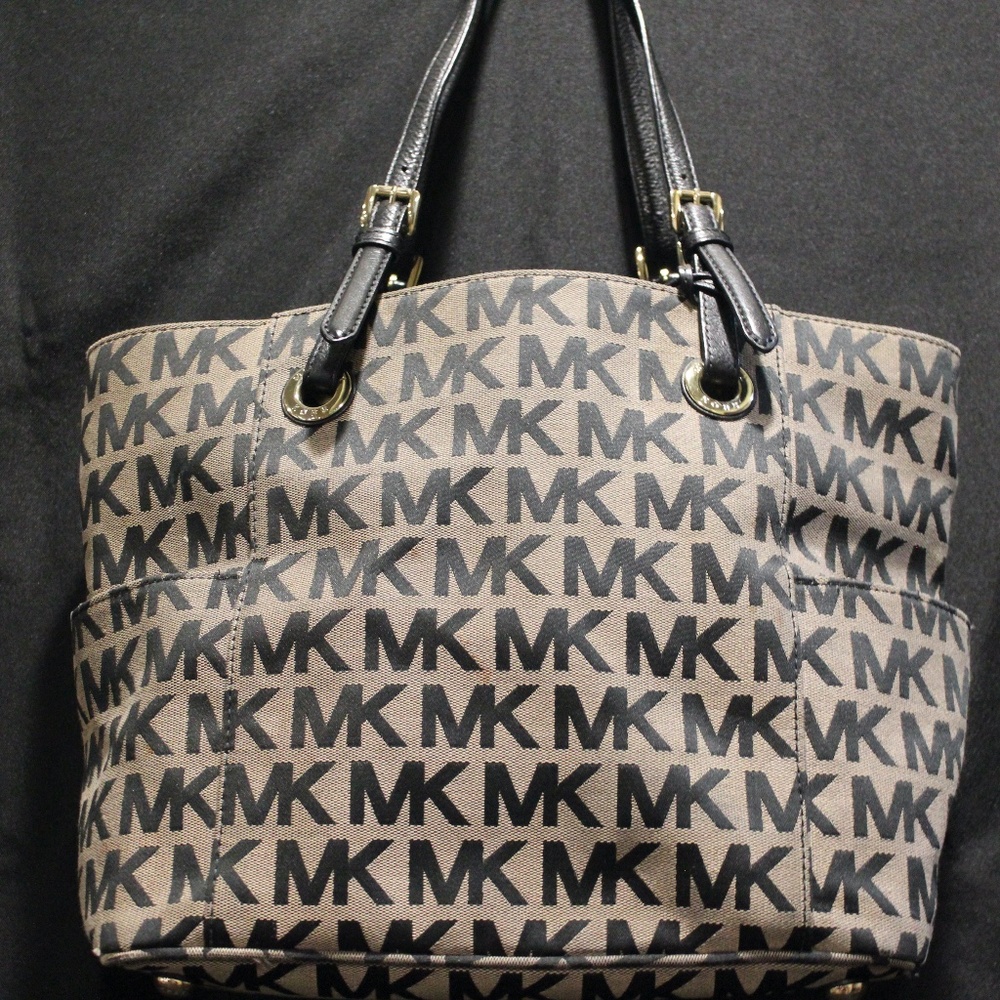 Classic Michael Kors Large Purse